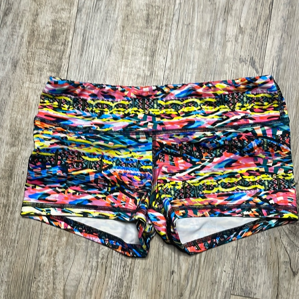 Fleo shorts NWOT